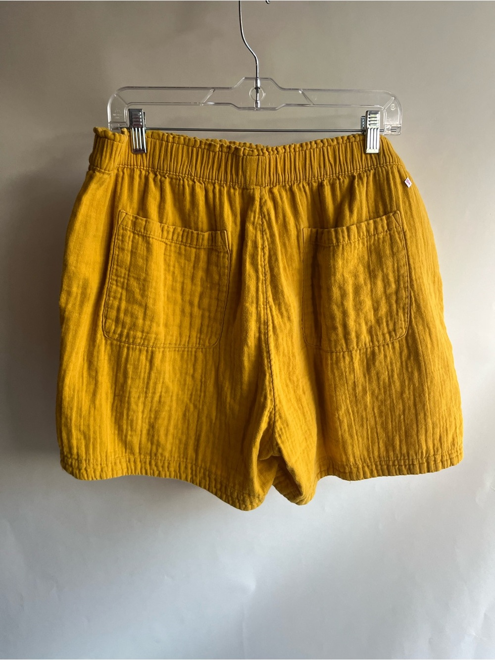 Old Navy Gauze Shorts Comfort Waistband Mustard Yellow Pockets! EUC Summer - Picture 4 of 6